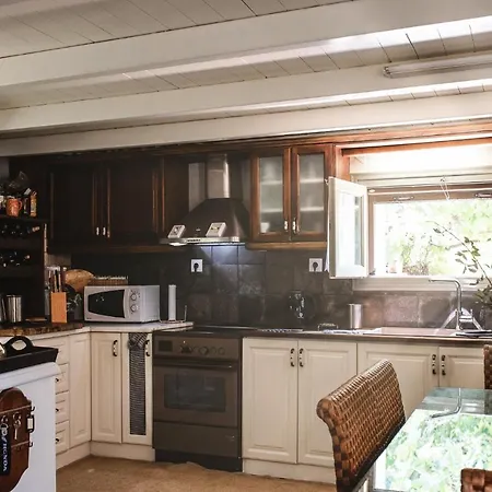 Almond House Holiday home