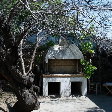 Almond House Skyros