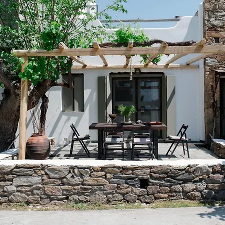 Holiday home Almond House