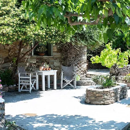 Almond House Skyros