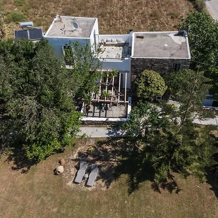 Almond House * Skyros